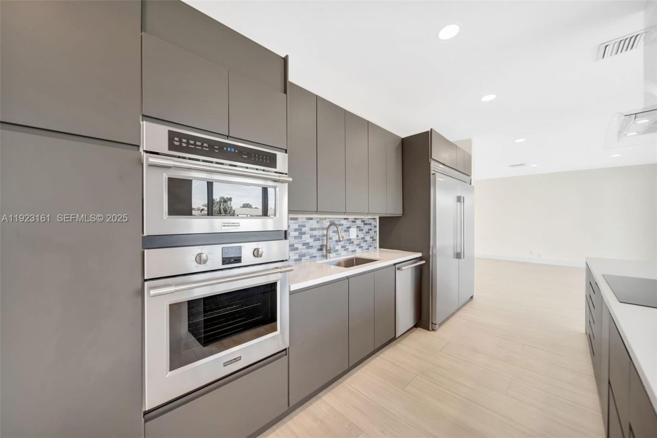 322 Lake Crest Ct , Weston, FL 33326 Photo