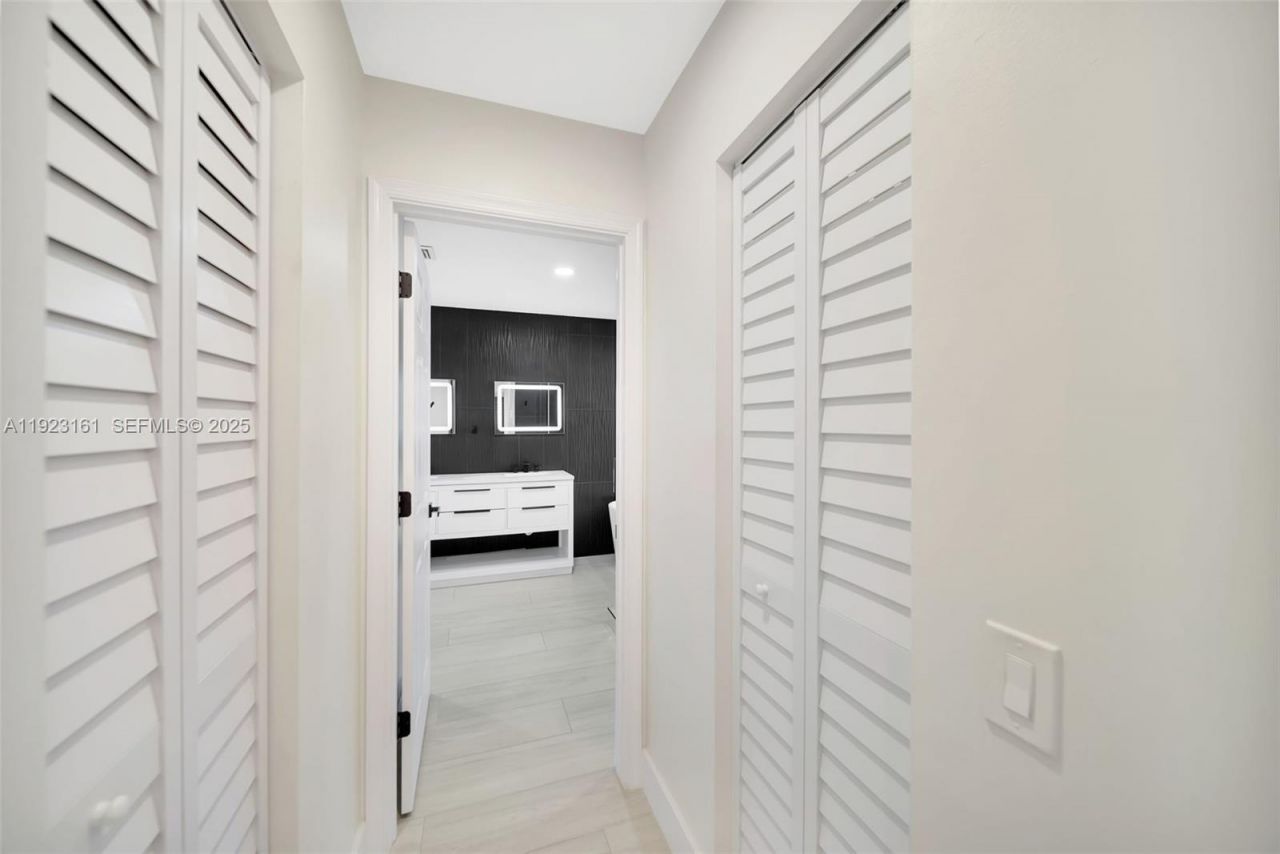 322 Lake Crest Ct , Weston, FL 33326 Photo