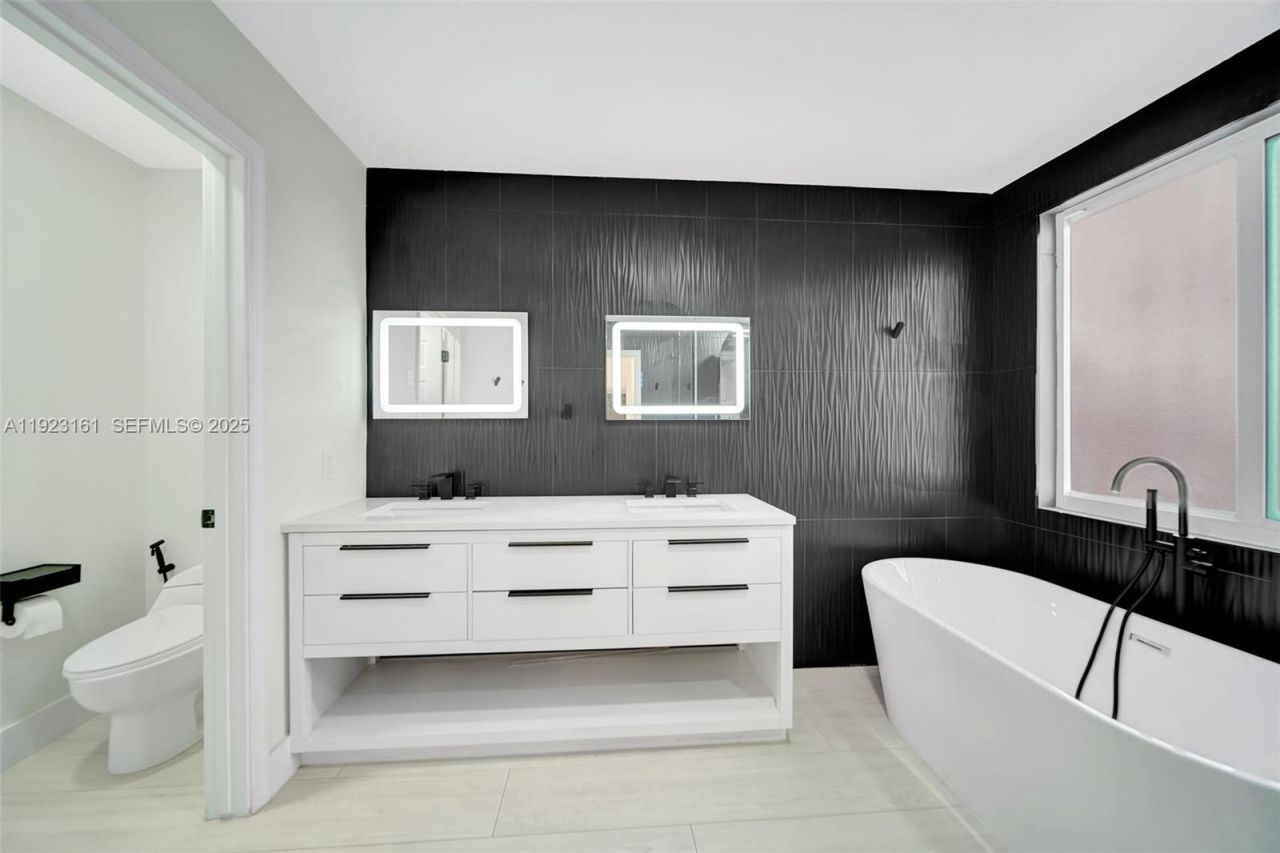 322 Lake Crest Ct , Weston, FL 33326 Photo