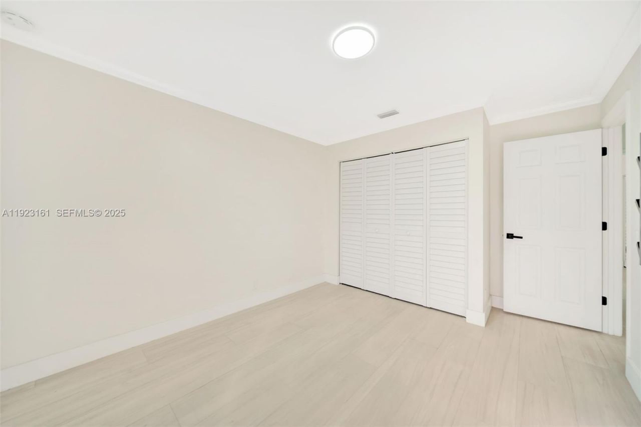 322 Lake Crest Ct , Weston, FL 33326 Photo