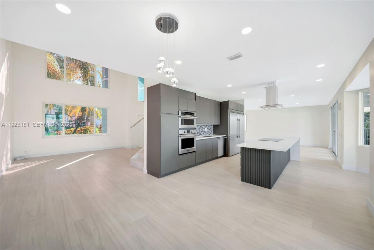 322 Lake Crest Ct , Weston, FL 33326 Photo