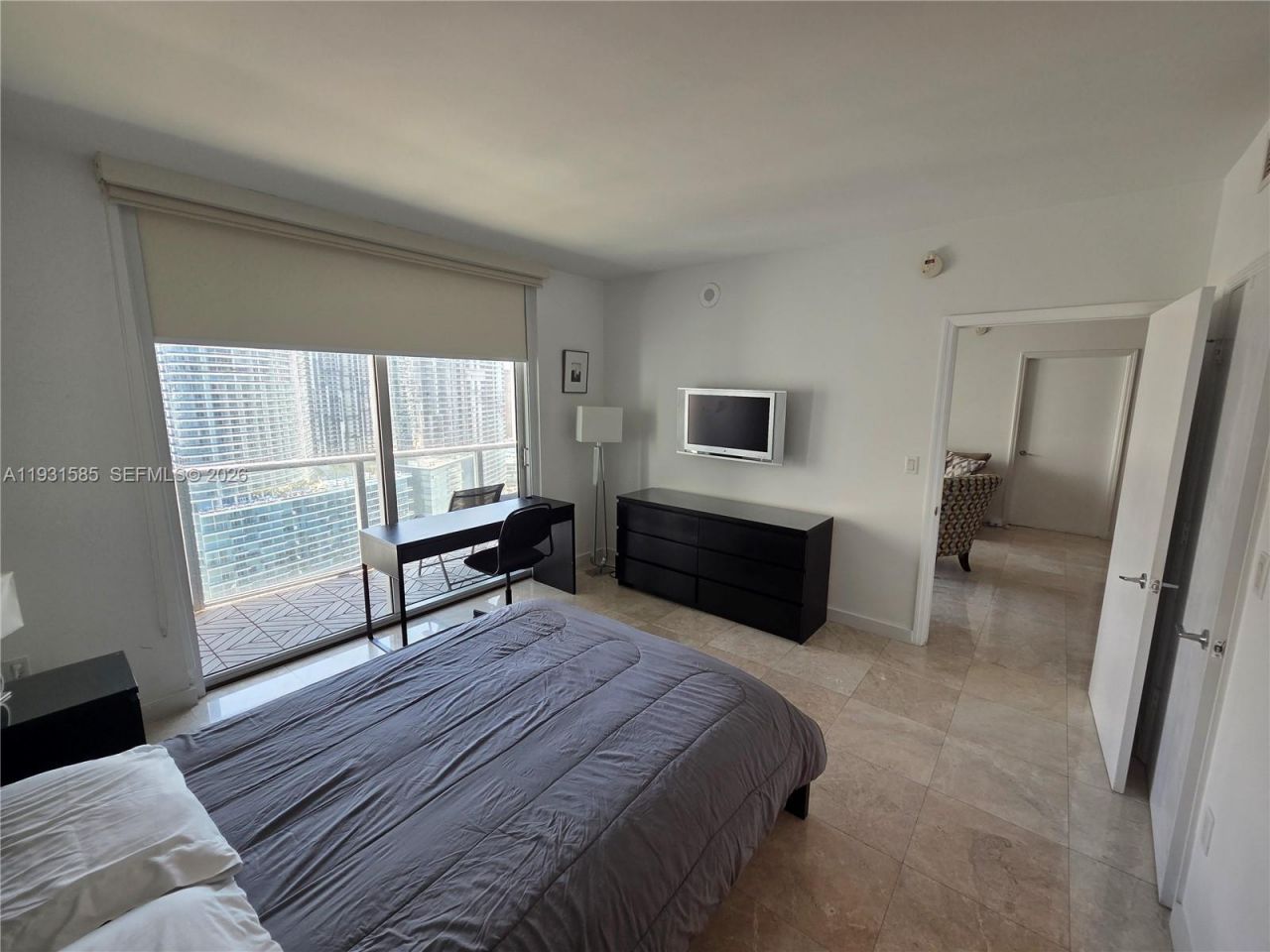 500 Brickell Ave, Unit 3105, Miami, FL 33131 Photo