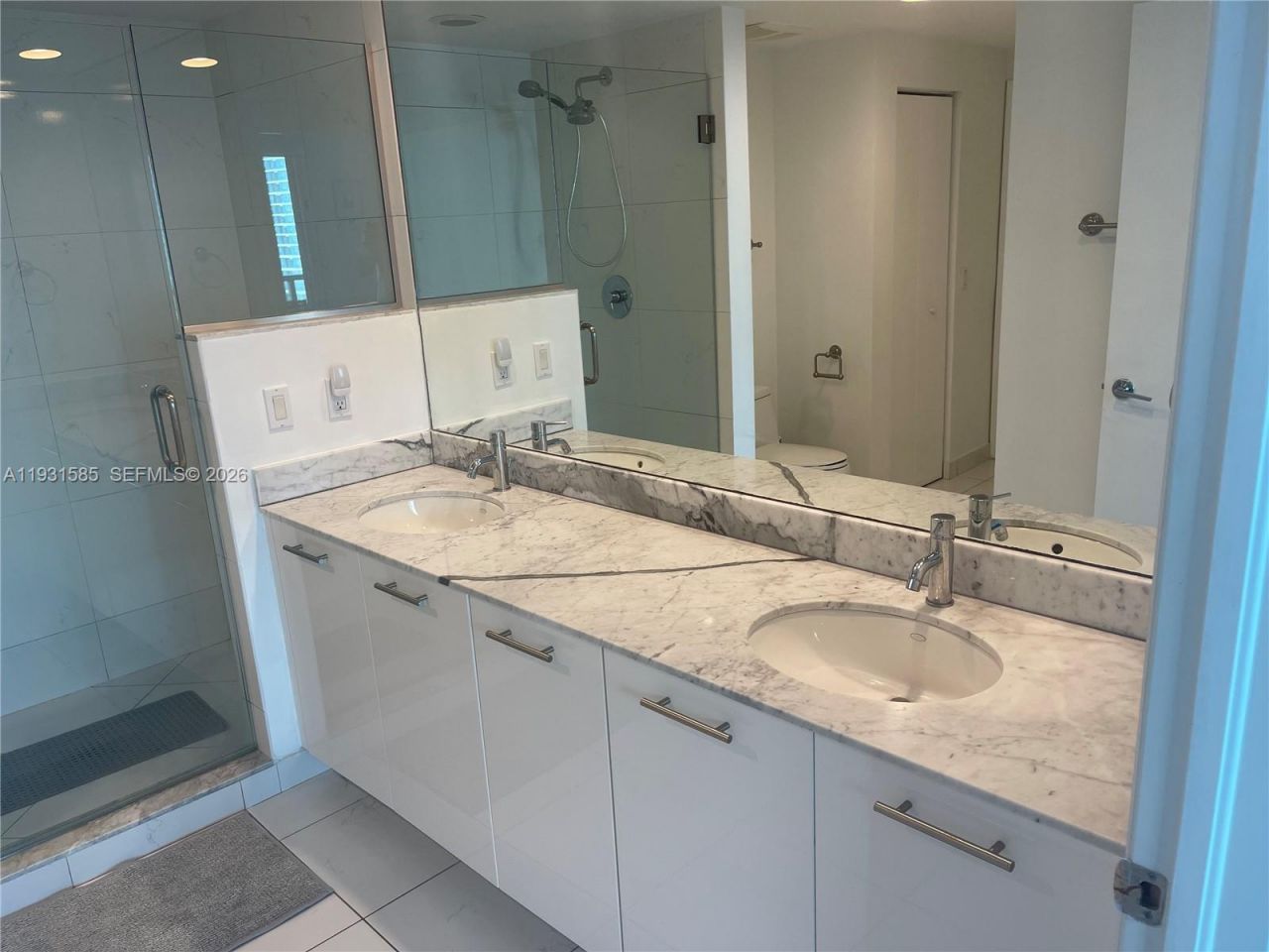 500 Brickell Ave, Unit 3105, Miami, FL 33131 Photo