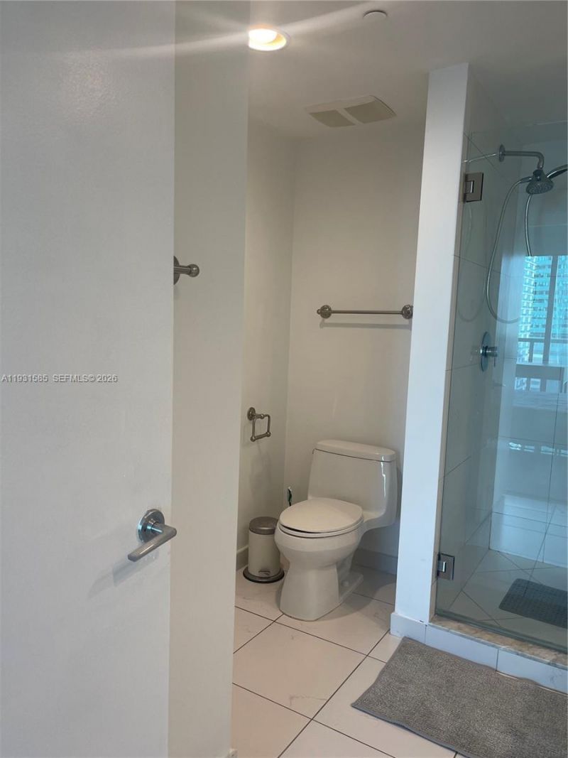 500 Brickell Ave, Unit 3105, Miami, FL 33131 Photo