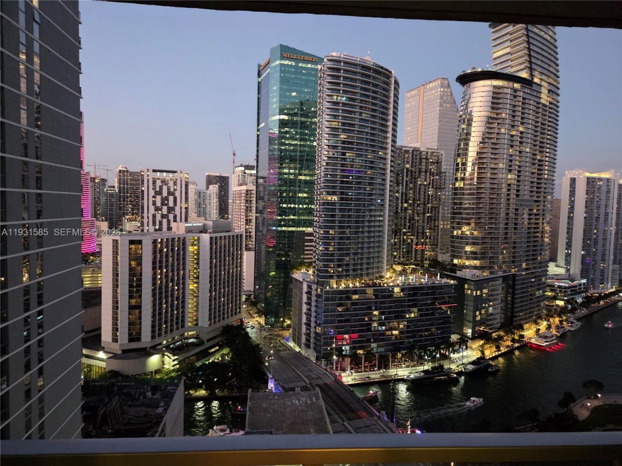 500 Brickell Ave, Unit 3105, Miami, FL 33131 Photo