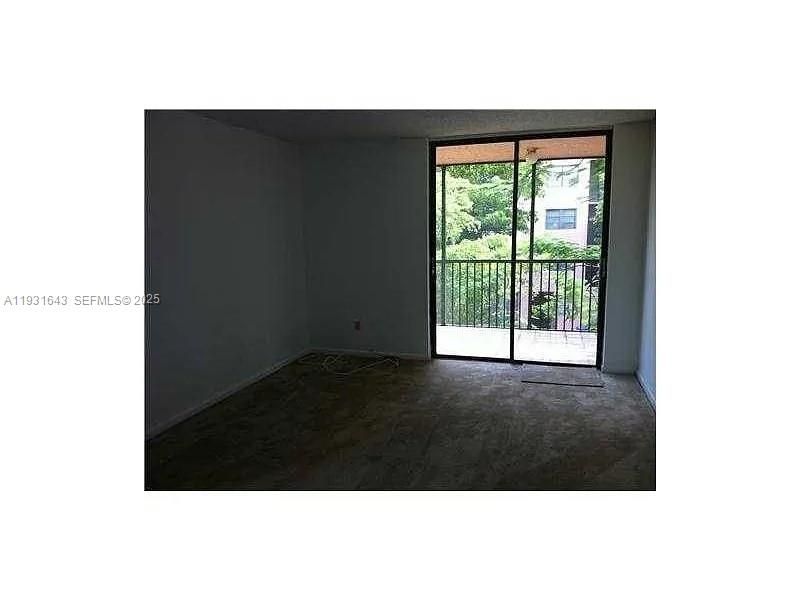 20860 San Simeon Way, Unit 302-6, Miami, FL 33179 Photo