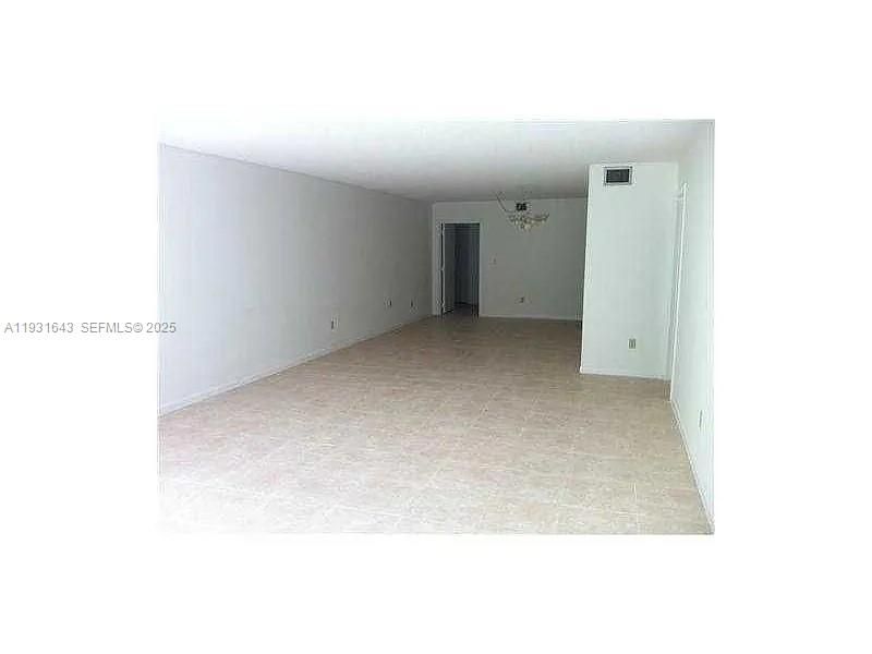 20860 San Simeon Way, Unit 302-6, Miami, FL 33179 Photo