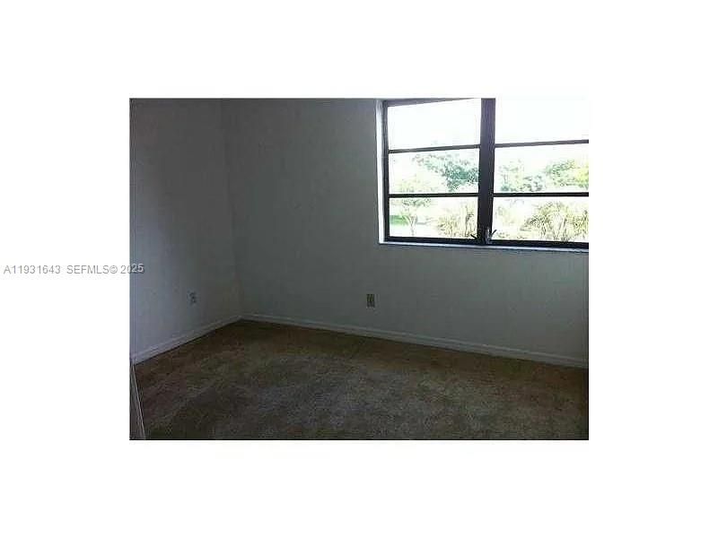 20860 San Simeon Way, Unit 302-6, Miami, FL 33179 Photo
