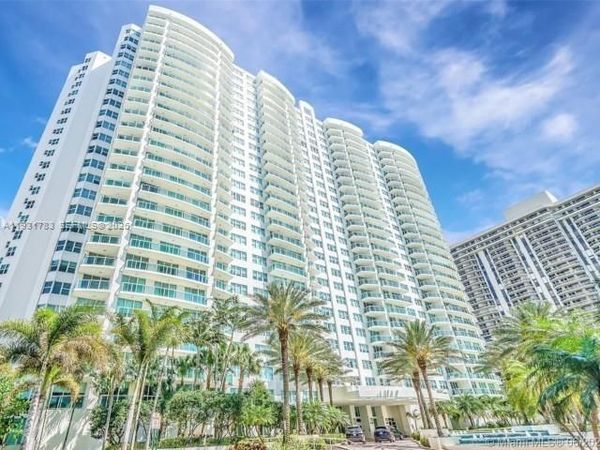 20201 E Country Club Dr, Unit 903, Aventura, FL 33180