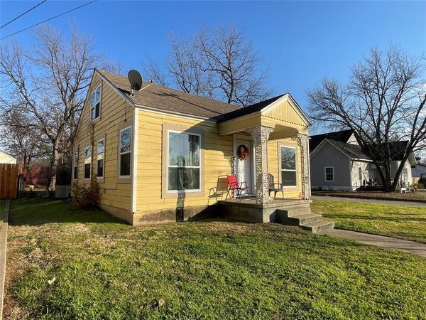 1702 NW 1st Avenue, Mineral Wells, TX 76067