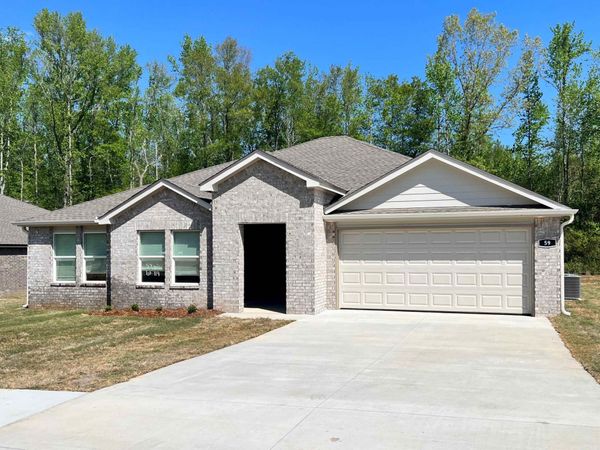 59 Wolfsbridge Loop, Cabot, AR 72023