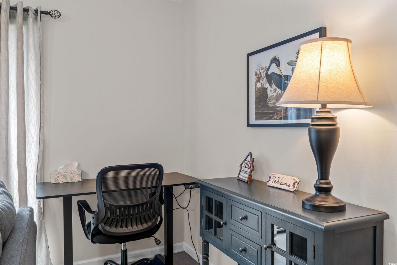 1890 Colony Dr. Photo 13