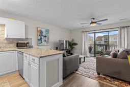 1890 Colony Dr. photo 4