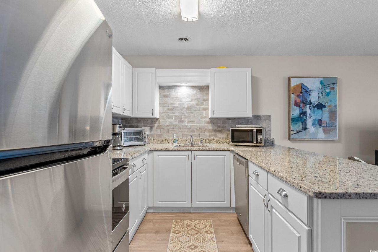 1890 Colony Dr. Photo 5