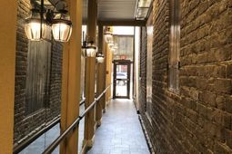 192 East Bay Street photo 4