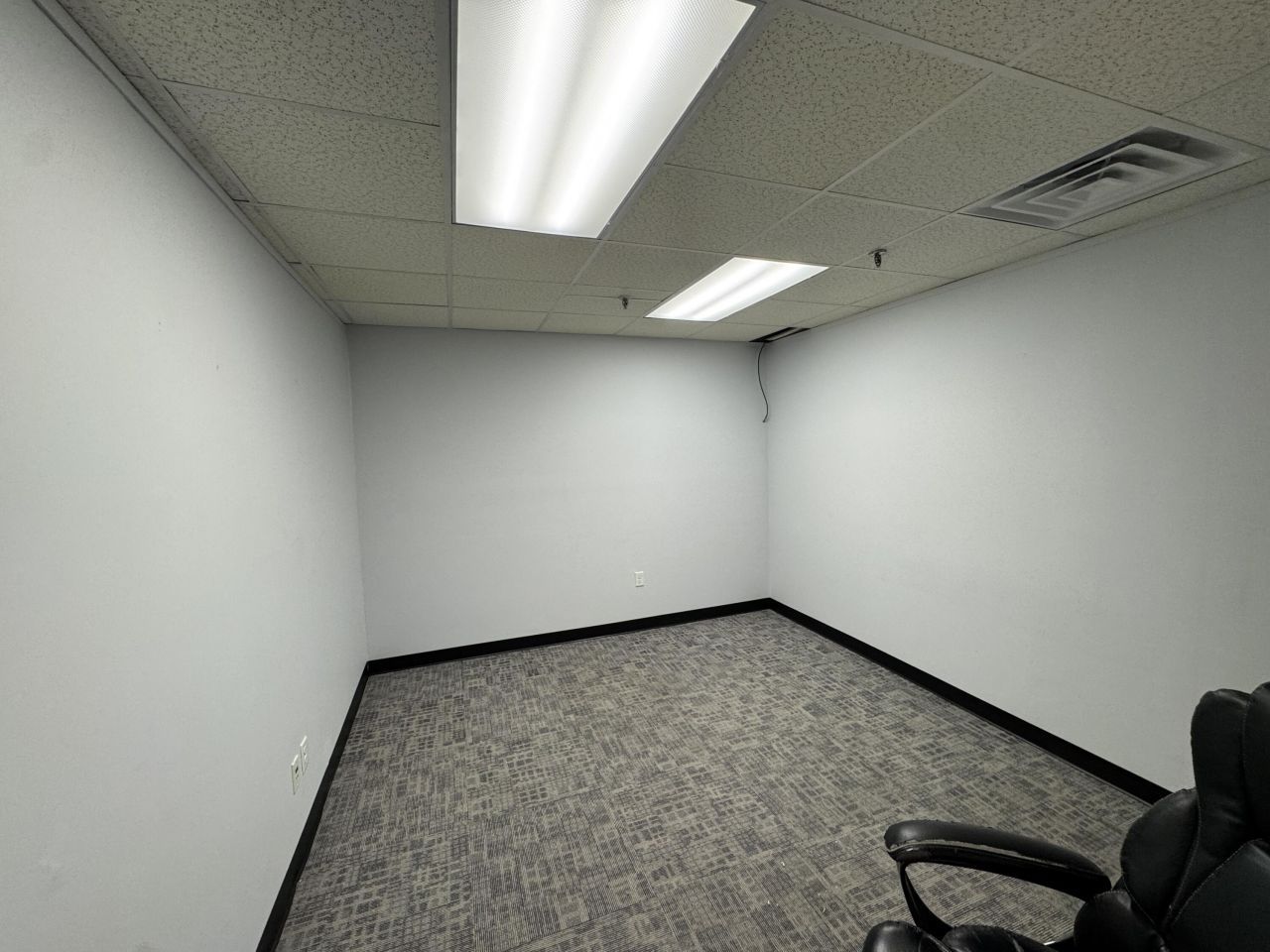 192 East Bay Street Photo 5