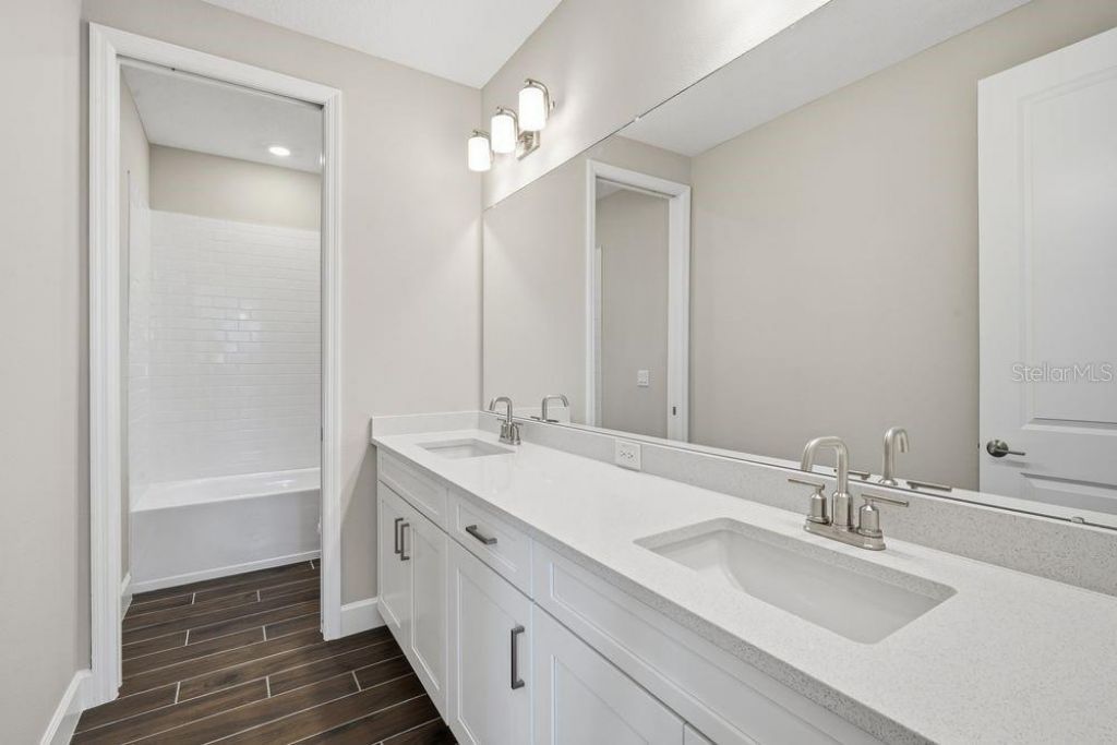 35056 Emberview Drive, Zephyrhills, FL 33541 Photo