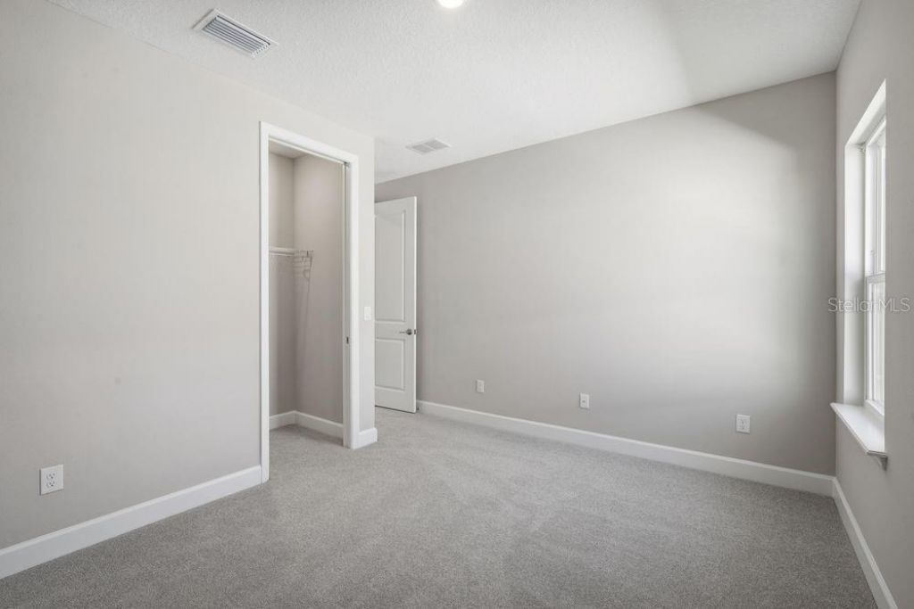 35056 Emberview Drive, Zephyrhills, FL 33541 Photo