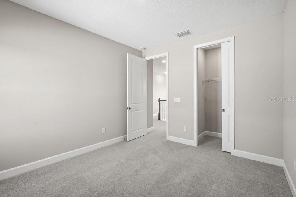 35056 Emberview Drive, Zephyrhills, FL 33541 Photo