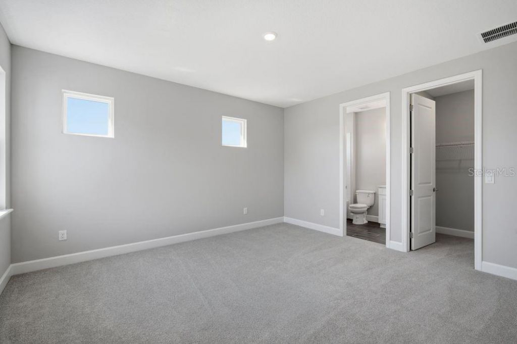 35056 Emberview Drive, Zephyrhills, FL 33541 Photo