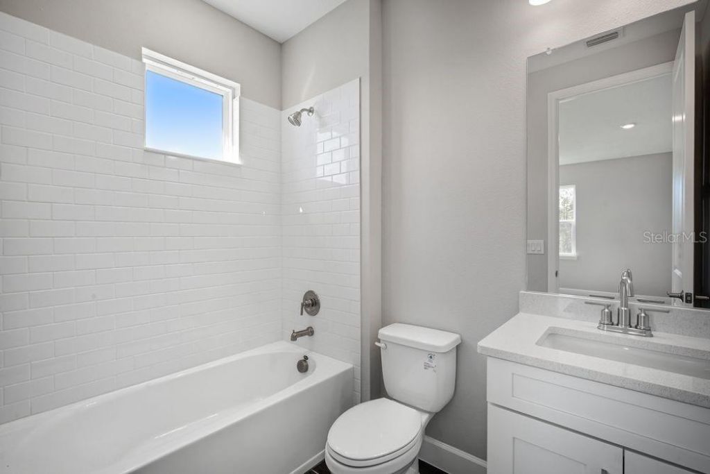 35056 Emberview Drive, Zephyrhills, FL 33541 Photo