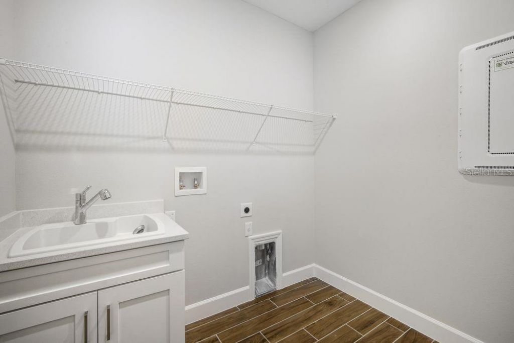 35056 Emberview Drive, Zephyrhills, FL 33541 Photo