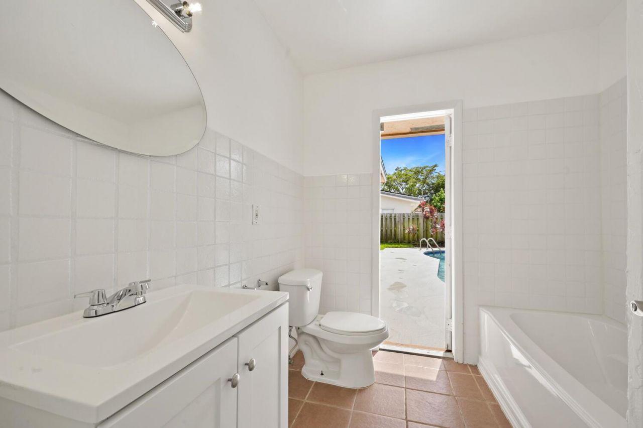 3670 NW 78th Lane, Coral Springs, FL 33065 Photo