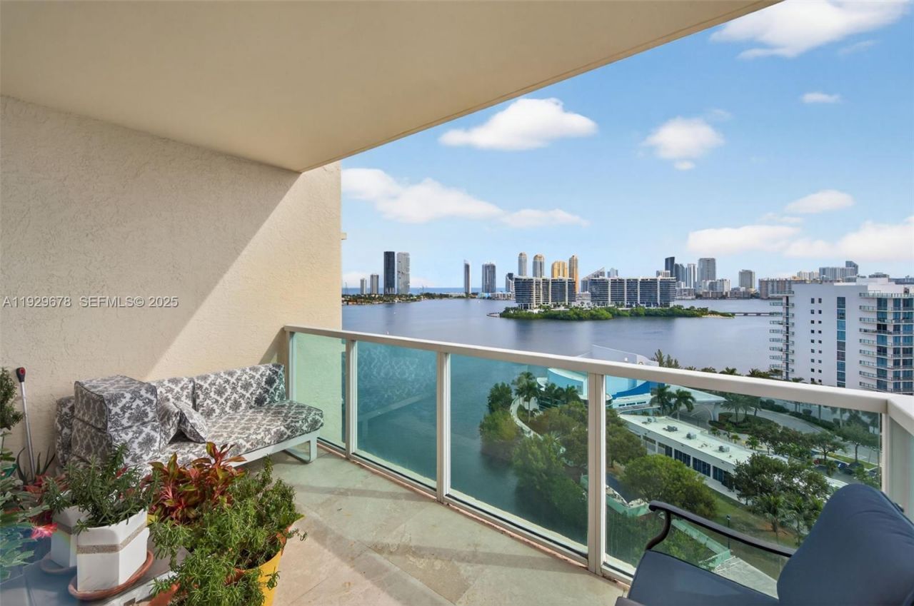 3330 NE 190th St, Unit 1519, Aventura, FL 33180 Photo