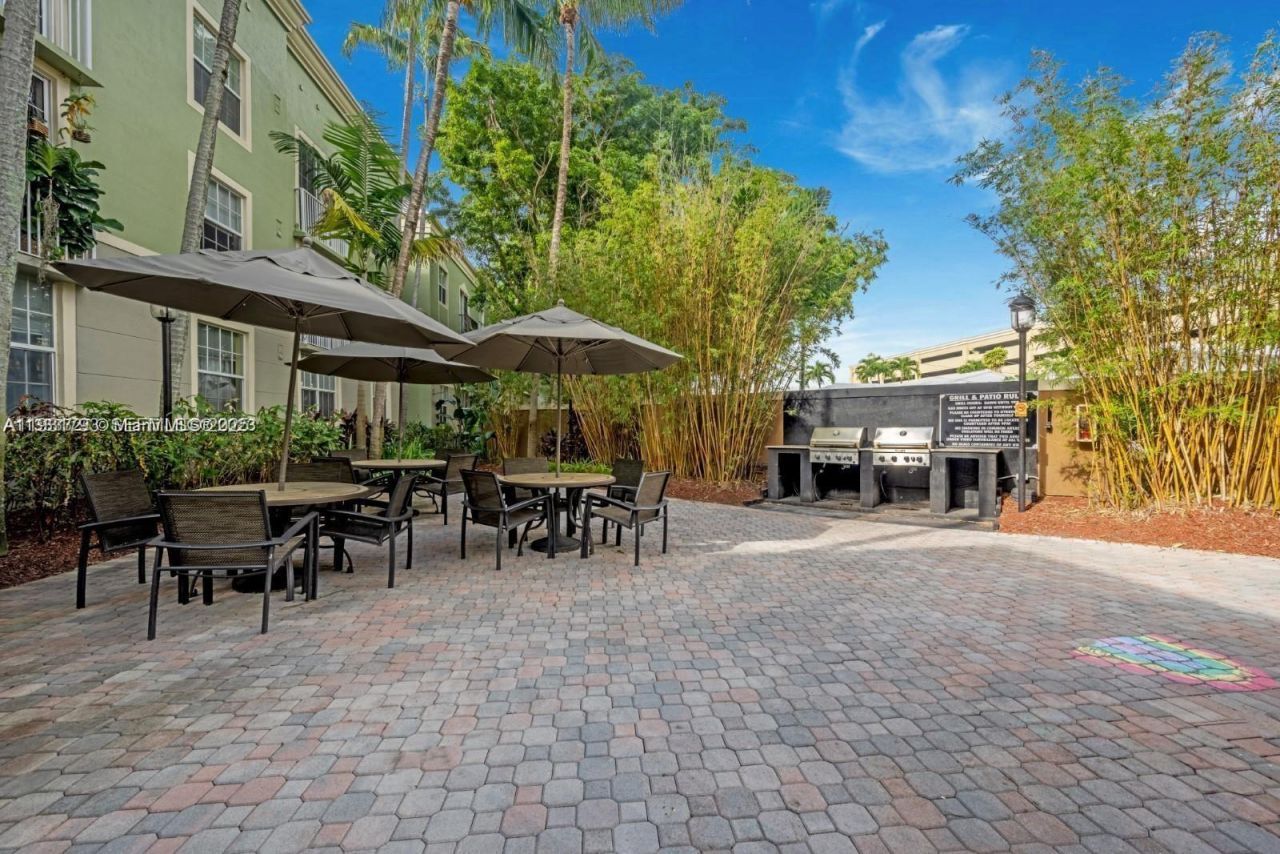 1919 Van Buren St, Unit 420A, Hollywood, FL 33020 Photo