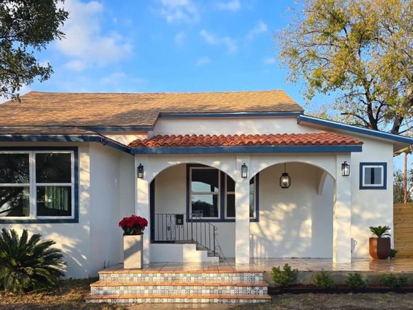 501 W Agarita, San Antonio, TX 78212