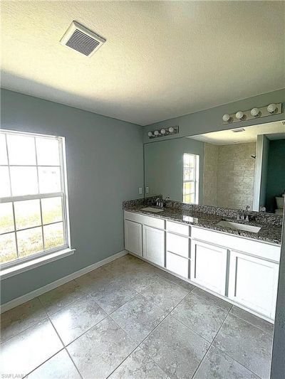 2614 NE 6th Pl, Cape Coral, FL 33909 Photo