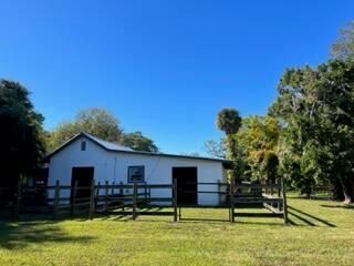 359 W D Road, Loxahatchee Groves, FL 33470 Photo