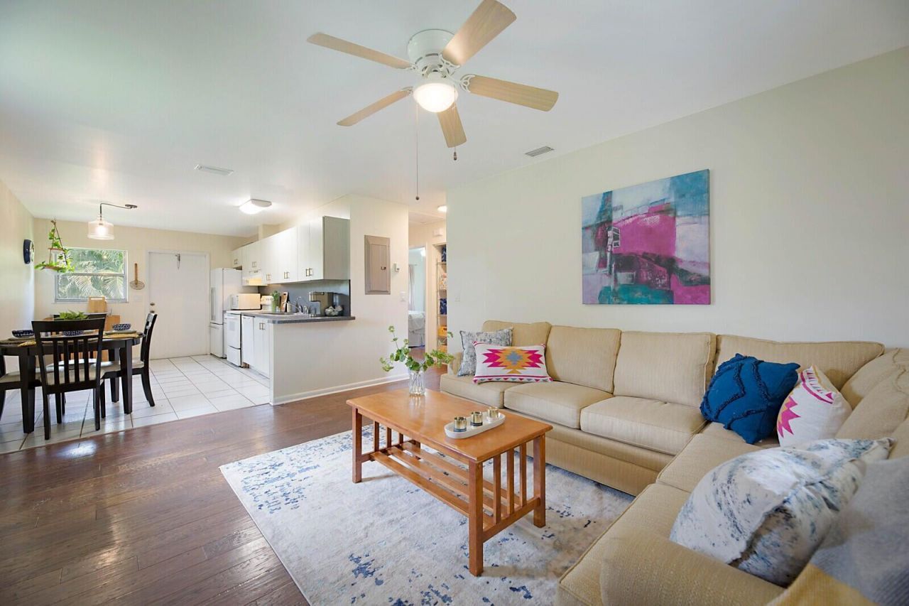 359 W D Road, Loxahatchee Groves, FL 33470 Photo