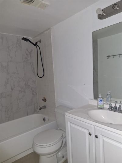 10037 Winding Lake Rd, Unit 102, Sunrise, FL 33351 Photo