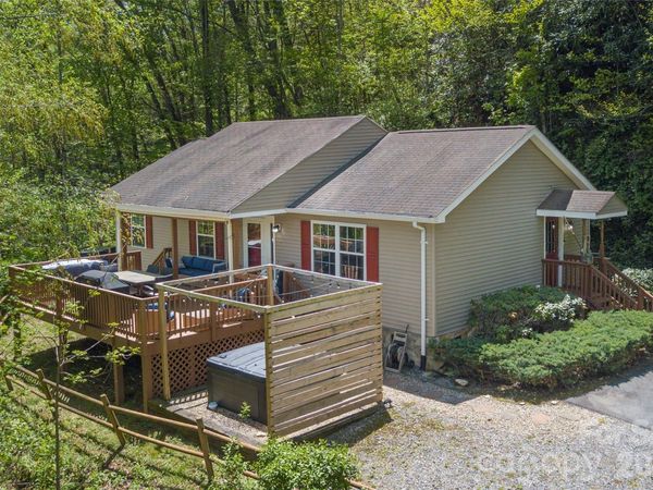 860 Creekside Drive, Maggie Valley, NC 28751