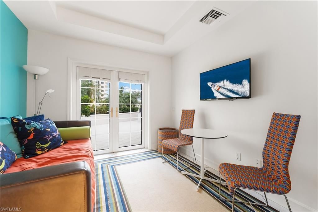 8473 Bay Colony Dr, Unit 701, Naples, FL 34108 Photo