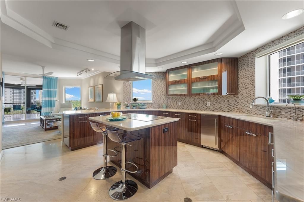 8473 Bay Colony Dr, Unit 701, Naples, FL 34108 Photo