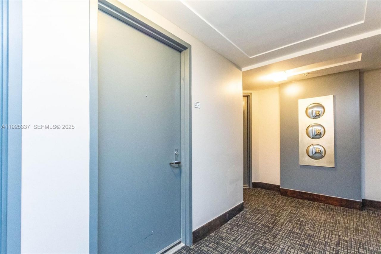 41 SE 5th St, Unit 2314, Miami, FL 33131 Photo