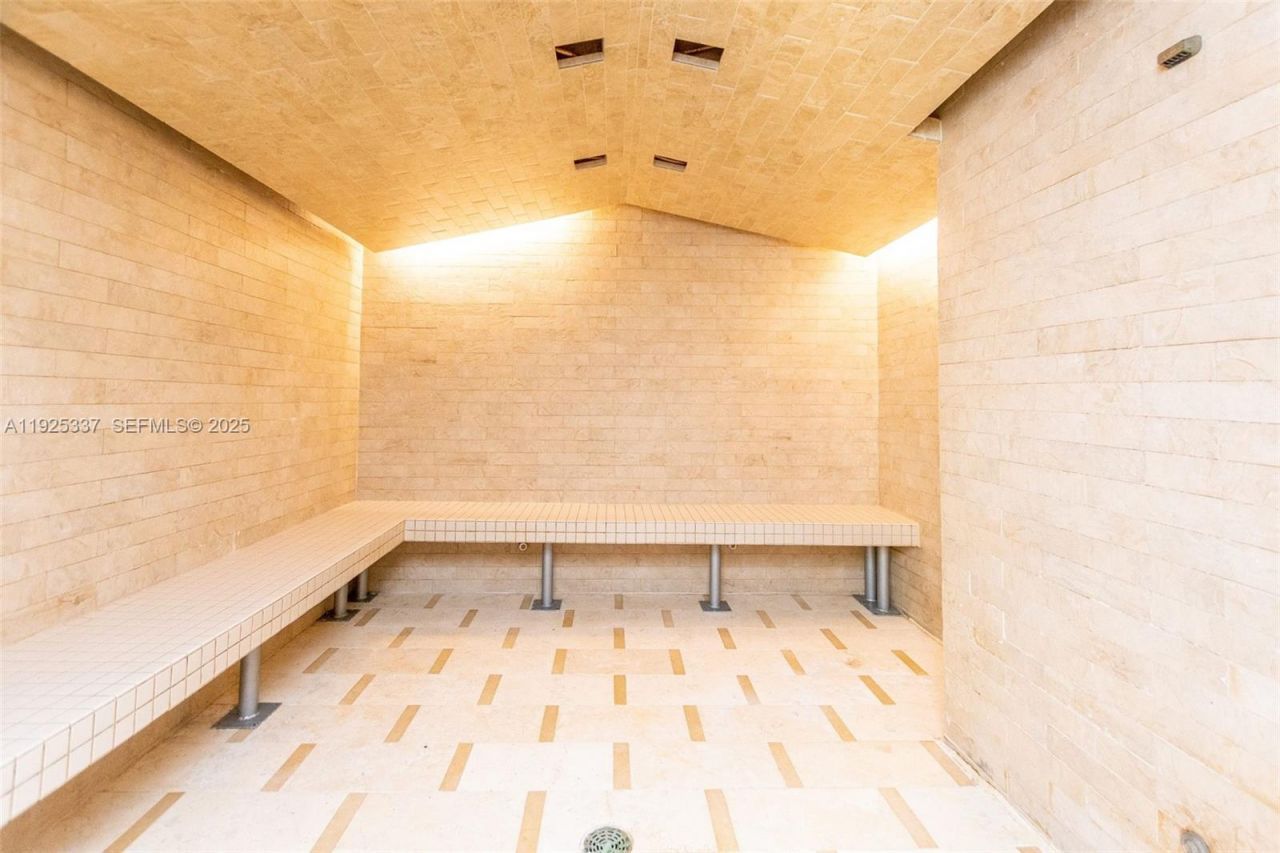 41 SE 5th St, Unit 2314, Miami, FL 33131 Photo