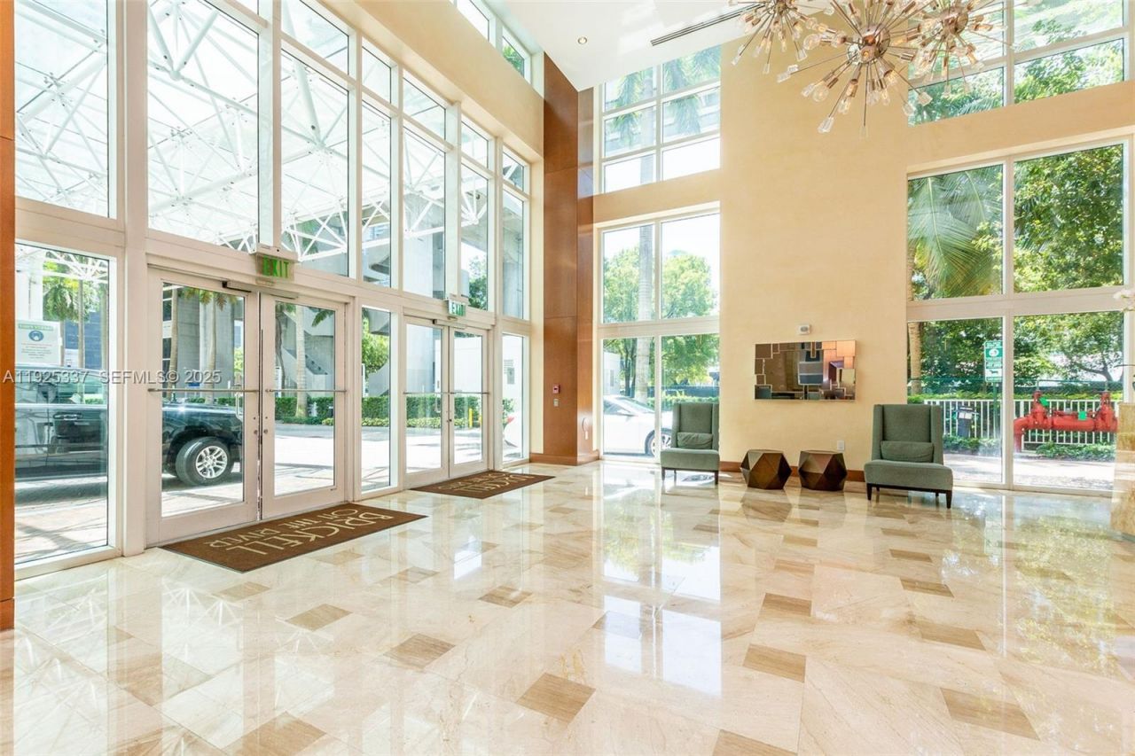 41 SE 5th St, Unit 2314, Miami, FL 33131 Photo