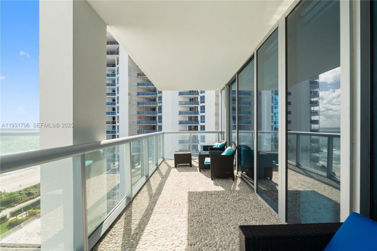 6799 Collins Ave, Unit 1005, Miami Beach, FL 33141 Photo