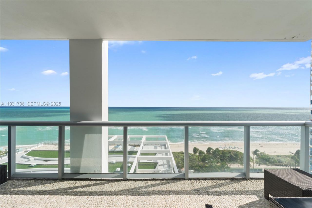 6799 Collins Ave, Unit 1005, Miami Beach, FL 33141 Photo