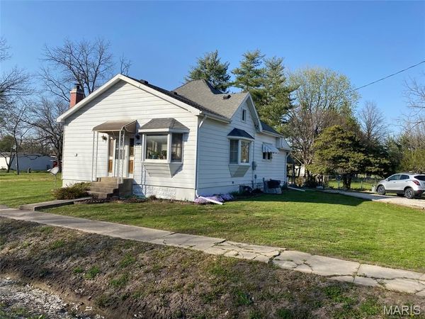 638 E Ford Avenue, Witt, IL 62094
