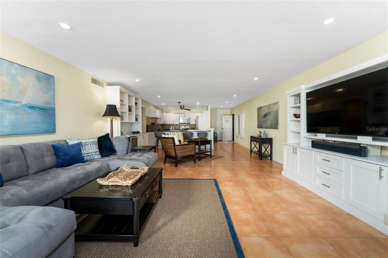 3230 South Shore Drive, Unit 33B, Punta Gorda, FL 33955 Photo