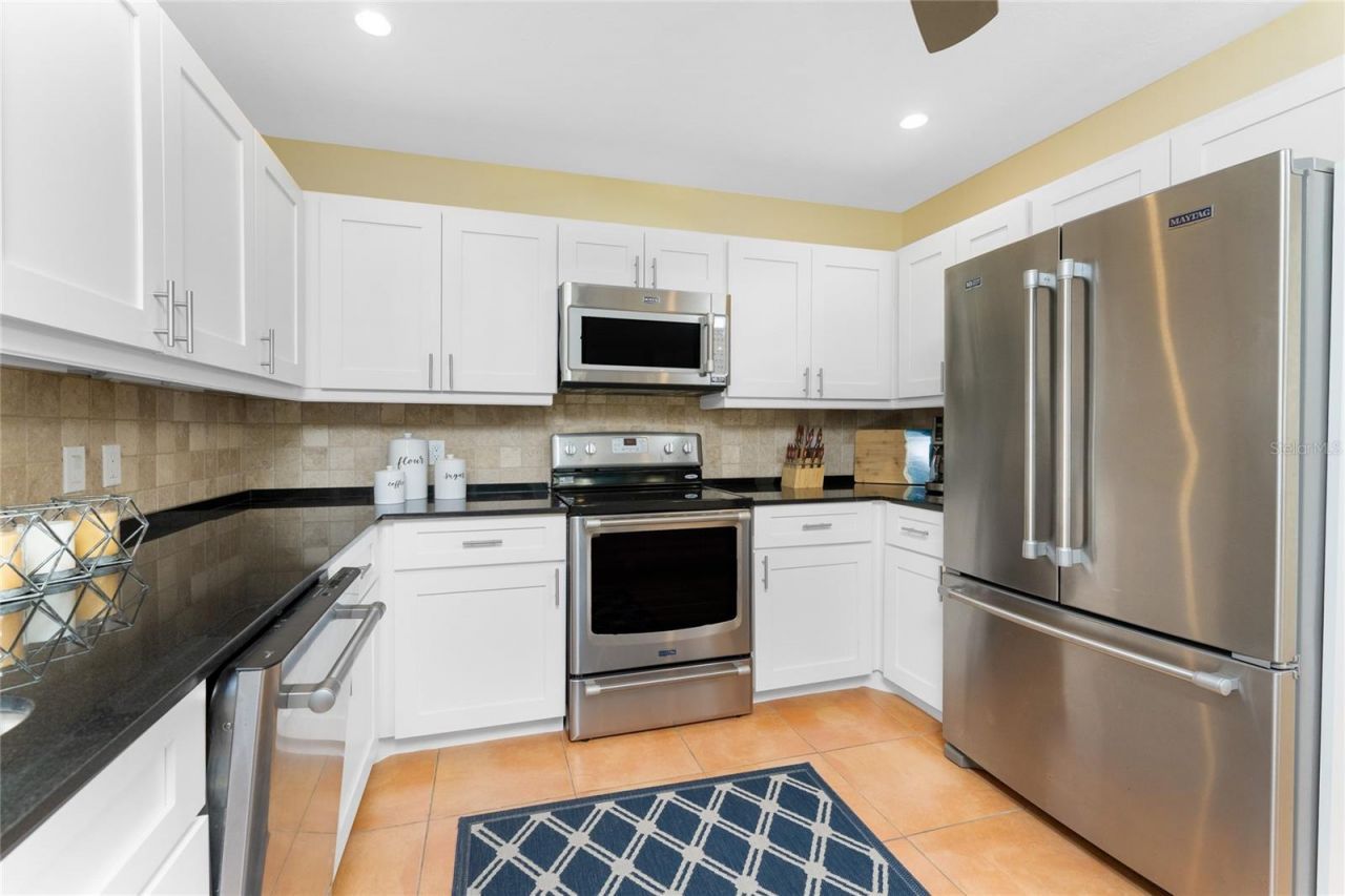 3230 South Shore Drive, Unit 33B, Punta Gorda, FL 33955 Photo