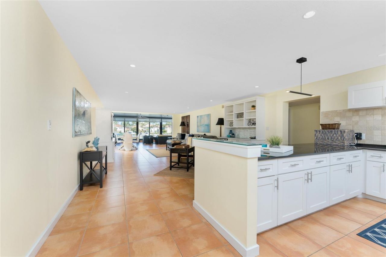 3230 South Shore Drive, Unit 33B, Punta Gorda, FL 33955 Photo