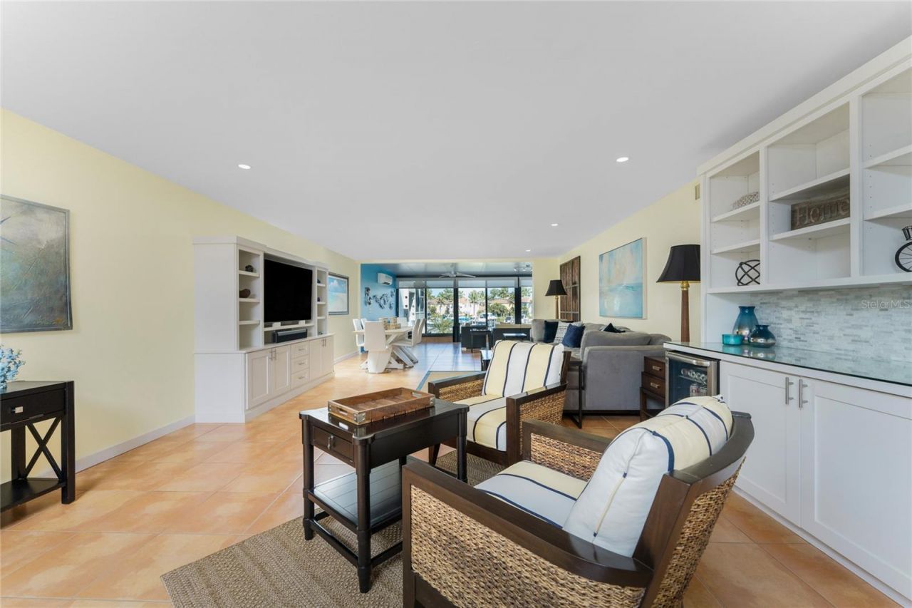 3230 South Shore Drive, Unit 33B, Punta Gorda, FL 33955 Photo