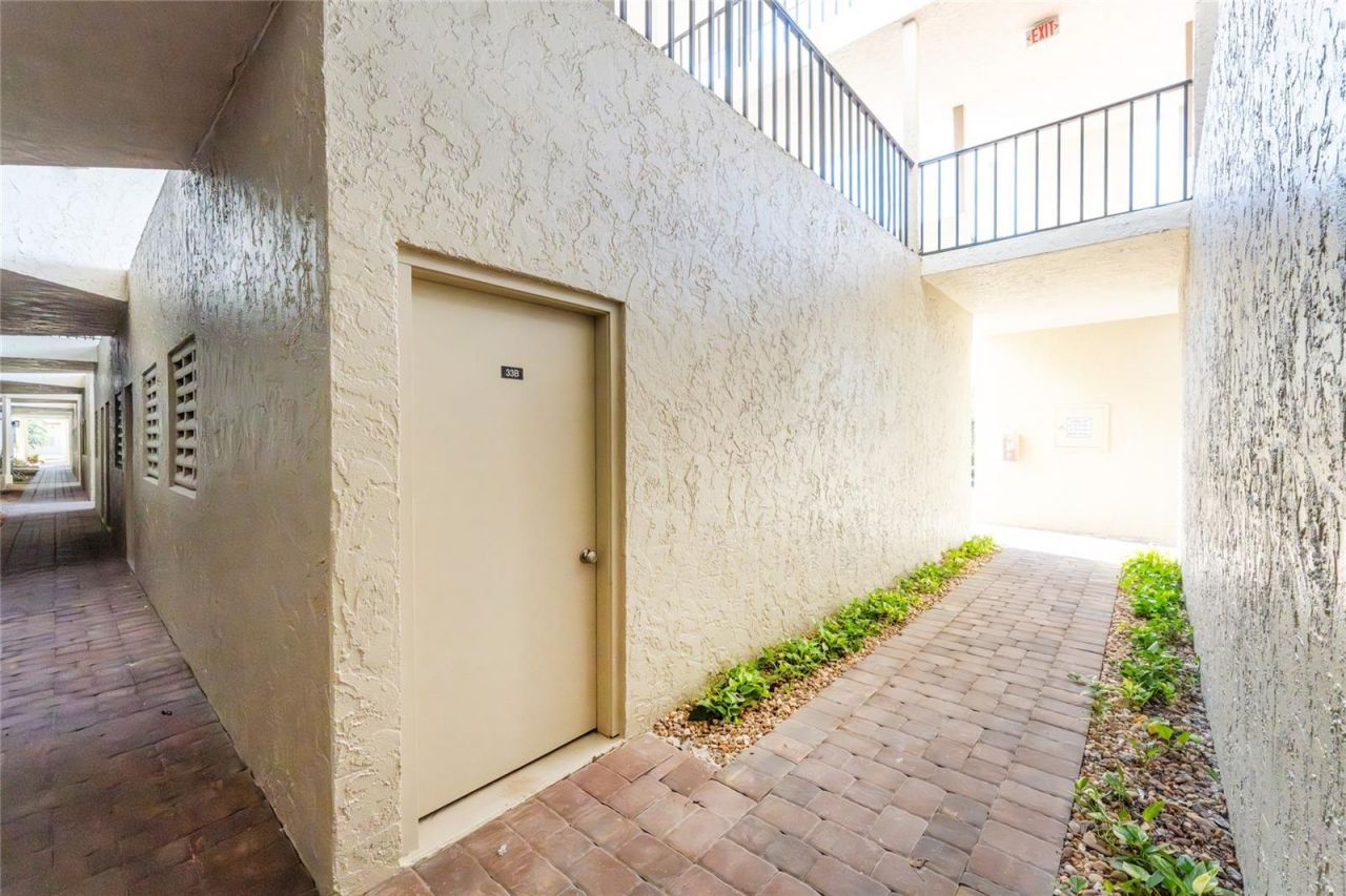 3230 South Shore Drive, Unit 33B, Punta Gorda, FL 33955 Photo