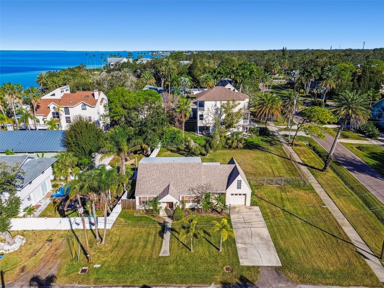 600 Tennessee Avenue, Crystal Beach, FL 34681 Photo