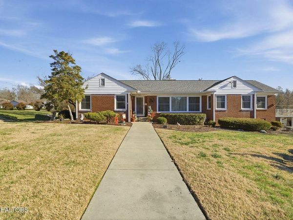 400 Eagle Bend Lane, Clinton, TN 37716